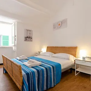 Joivy Inviting 1-bed Flat, Close To 2 Beaches, Sestri Levante
