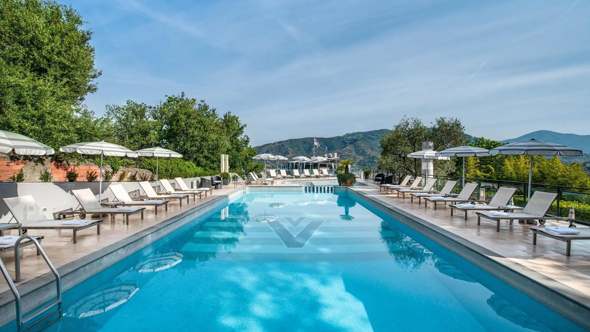 Hotel Vis A Vis Sestri Levante 4*,